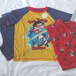 NWT 3pc Ryan's World PJ Set Sz8
